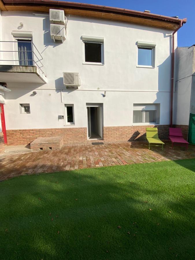 Ferienwohnung Garden Apartman House Pécs Exterior foto